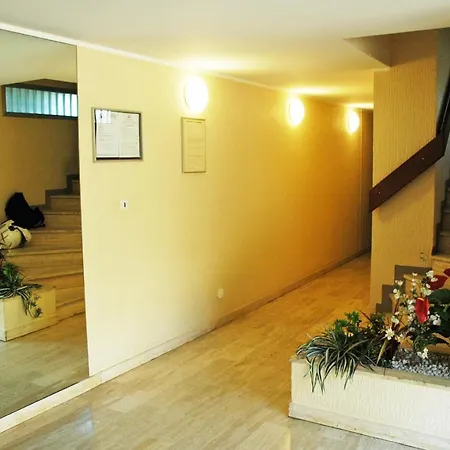Appartement Impeccable Studio Vue Mer Avec Balcon By Weekome